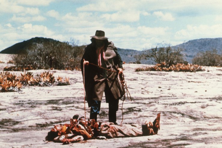 Scene-Antonio-das-mortes-Glauber-Rocha